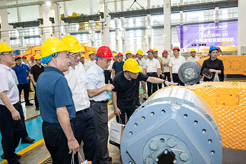 雙星耀煤海！創(chuàng)力集團首發(fā)大坡度掘錨機與高速采煤機新產(chǎn)品發(fā)布會取得圓滿成功(圖8)